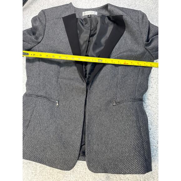 Tahari women’s Gray Blazer Not h Lapel - Picture 6 of 10